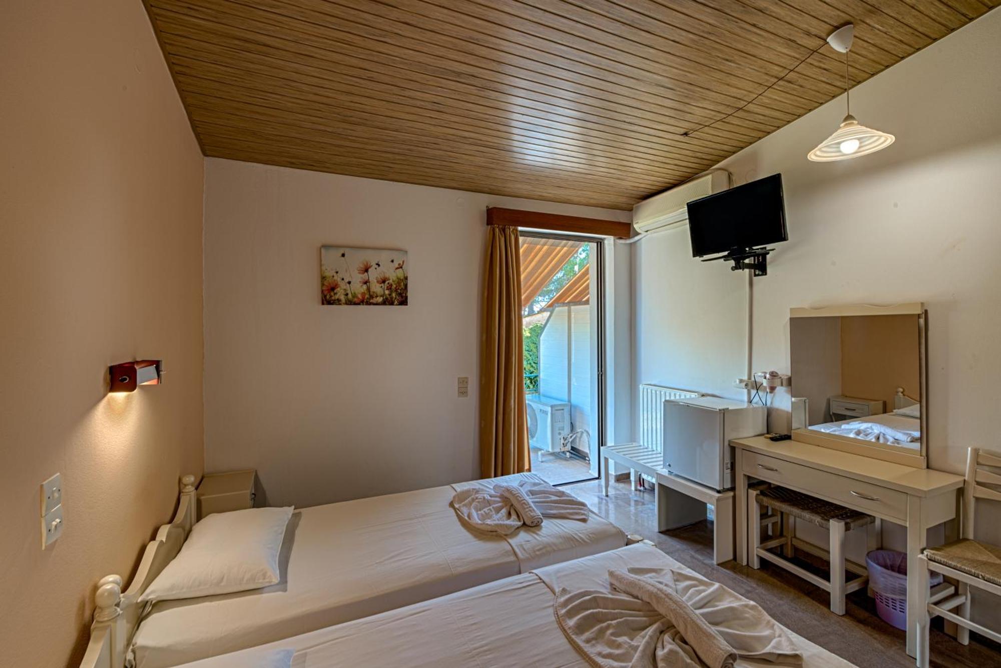 Troianata Ionis Hotel חדר תמונה