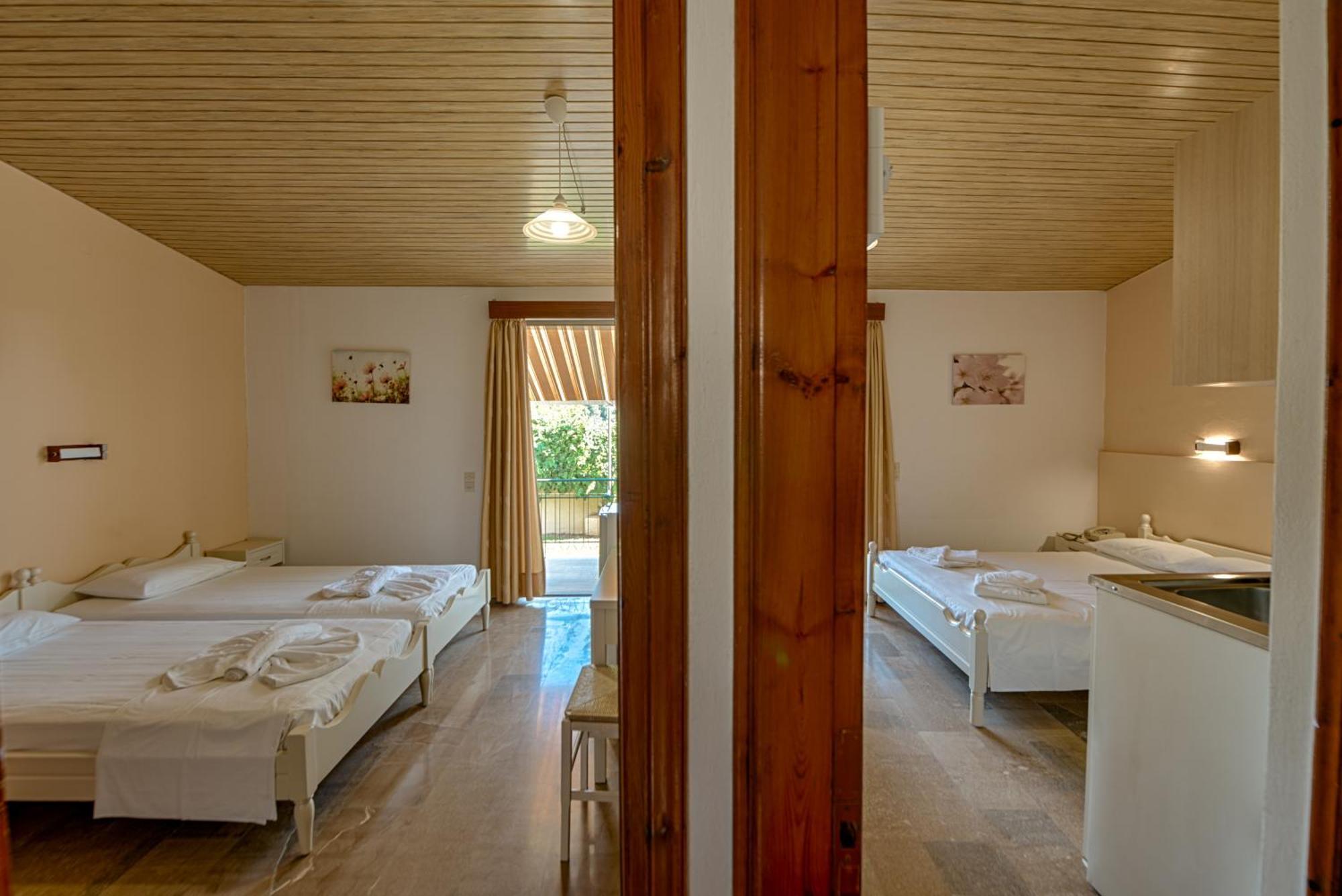 Troianata Ionis Hotel חדר תמונה
