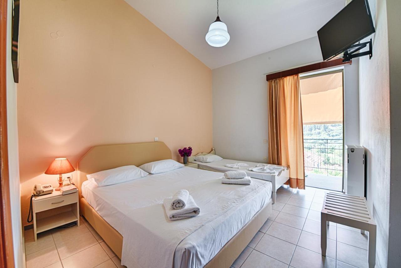Troianata Ionis Hotel מראה חיצוני תמונה